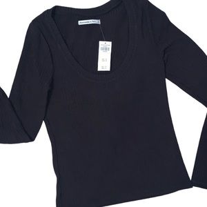 Abercrombie & Fitch Long Sleeve Scoopneck Shirt
